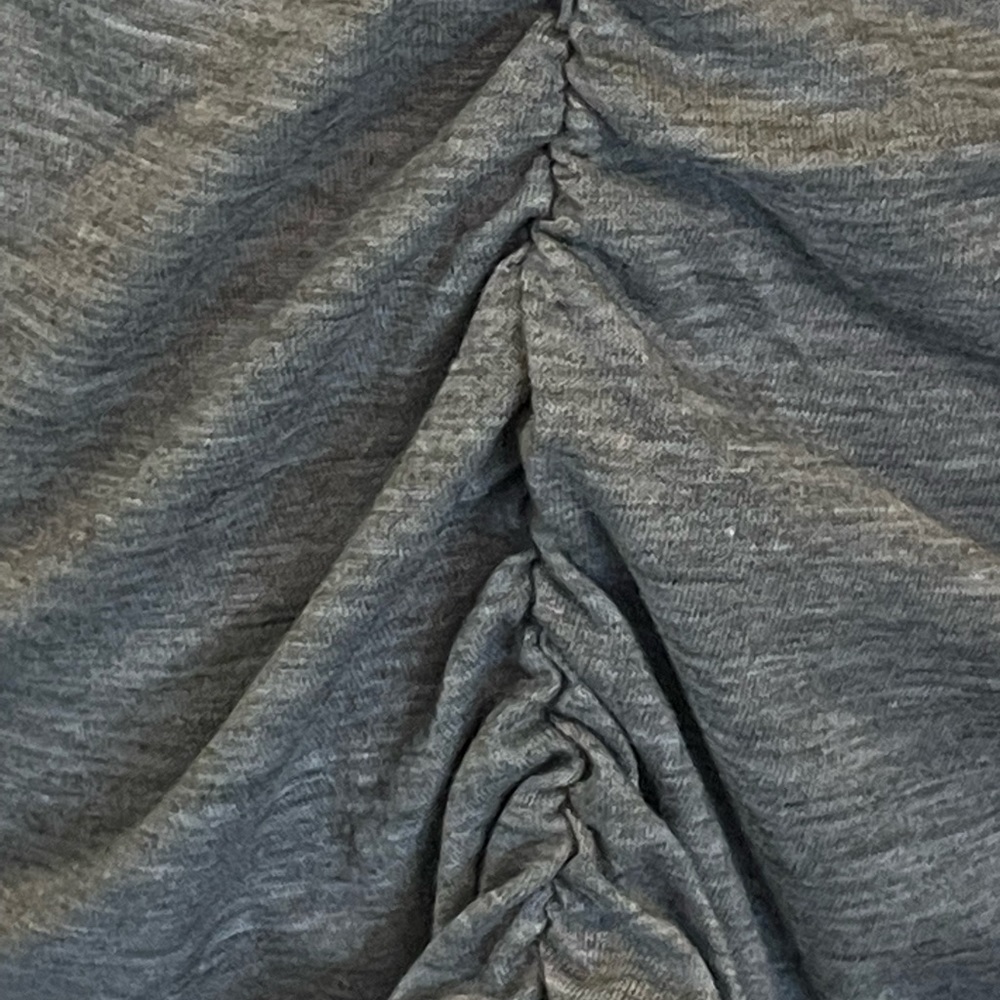 🤐 ZIPPER TOP 🤐 - Picture 5 of 11